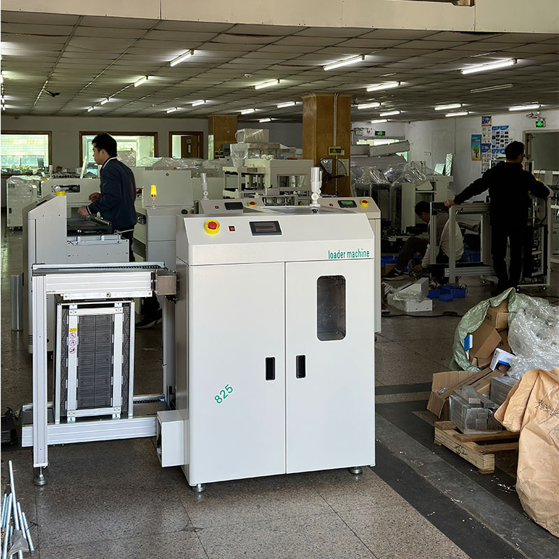 Vacuum Suction Board Loading Machine